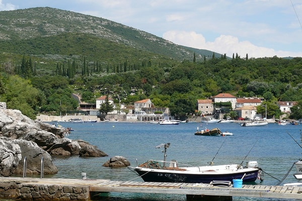 Poceni apartmaji Molunat