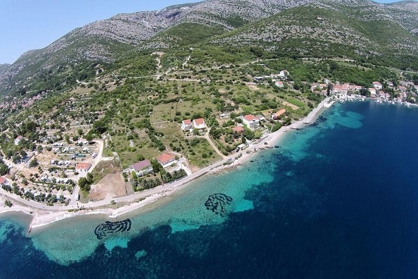 Zasebna namestitev Kućište