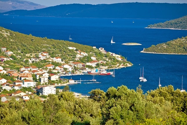 Neposreden stik z lastniki nastanitve Vinišće