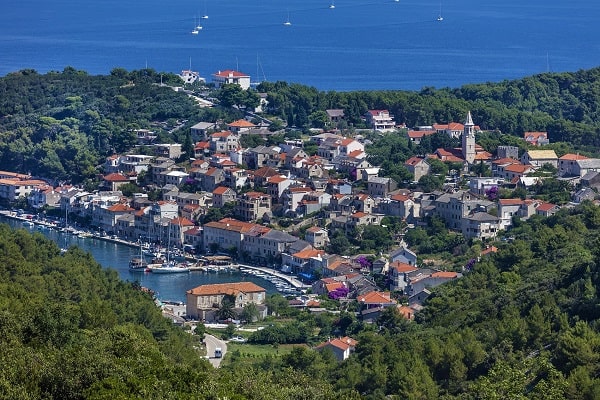 Poceni apartmaji Brač - Povlja