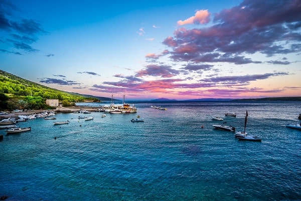 Zasebna namestitev Hvar - Zavala