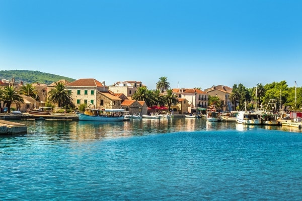 Neposreden stik z lastniki nastanitve Hvar - Sućuraj