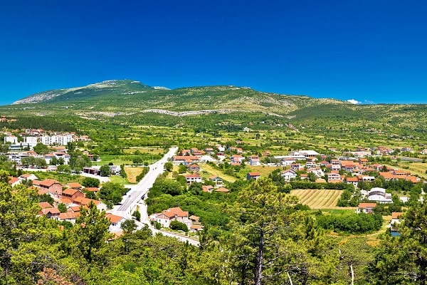 Poceni apartmaji Drniš